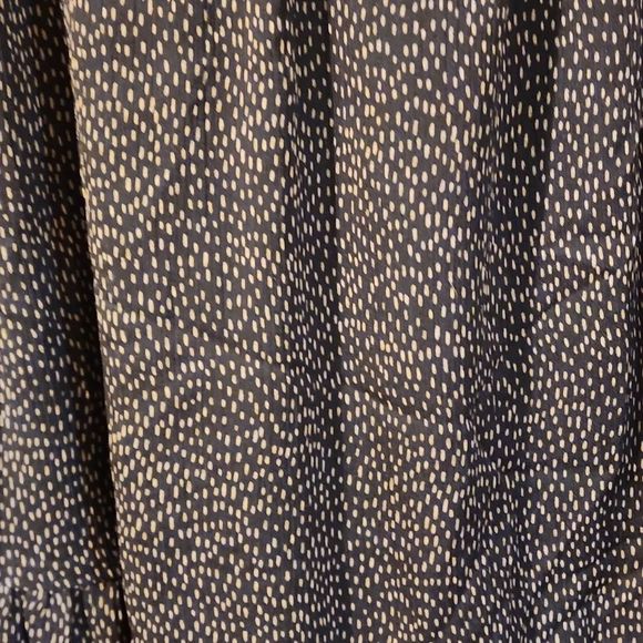 NWOT✨ Loft skirt - Picture 3 of 7